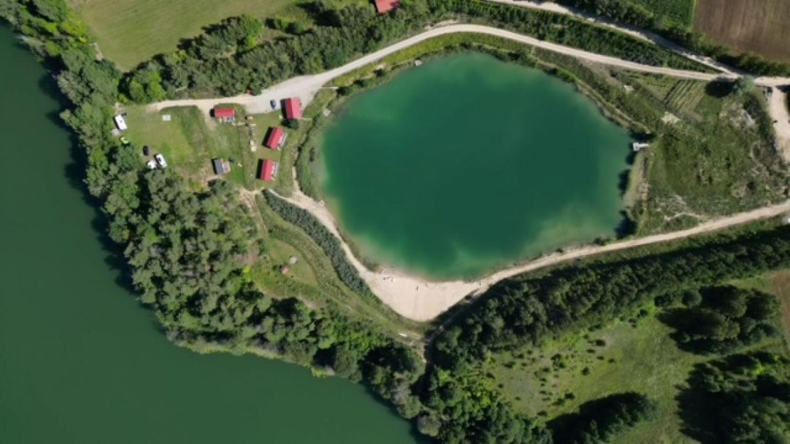 Miedzy Wodami - Domki Na Mazurach Mikołajki Exterior photo
